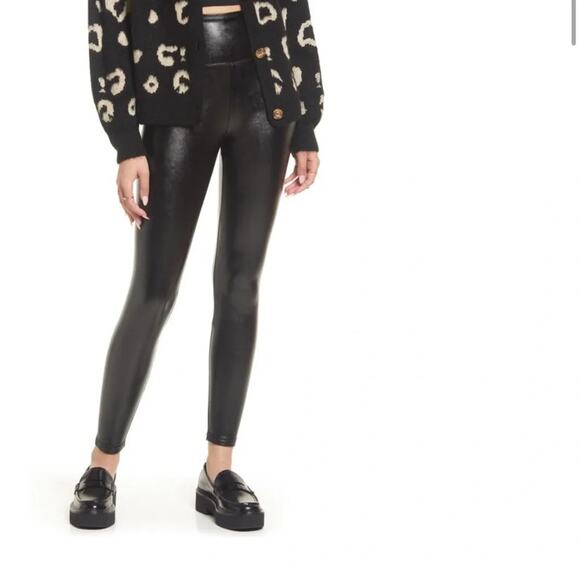 New BP. Black Faux Leather Leggings Large Shiny Tight Pants Fall Winter Stretch - Picture 1 of 6